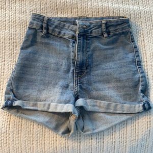 Highwaisted Jean Shorts